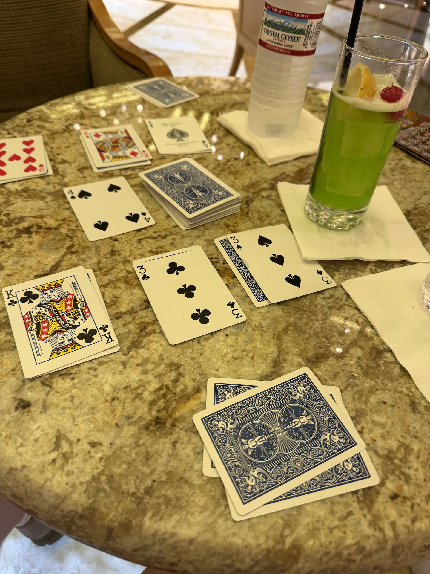 Cards and live music… and a few drinks!