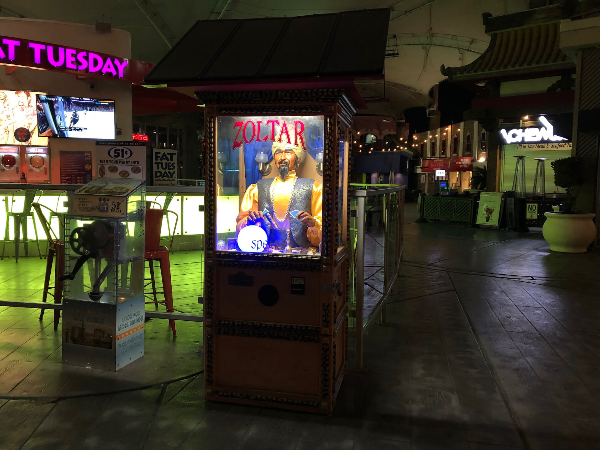 Walking back to our hotel, we ran into a Zoltar machine.