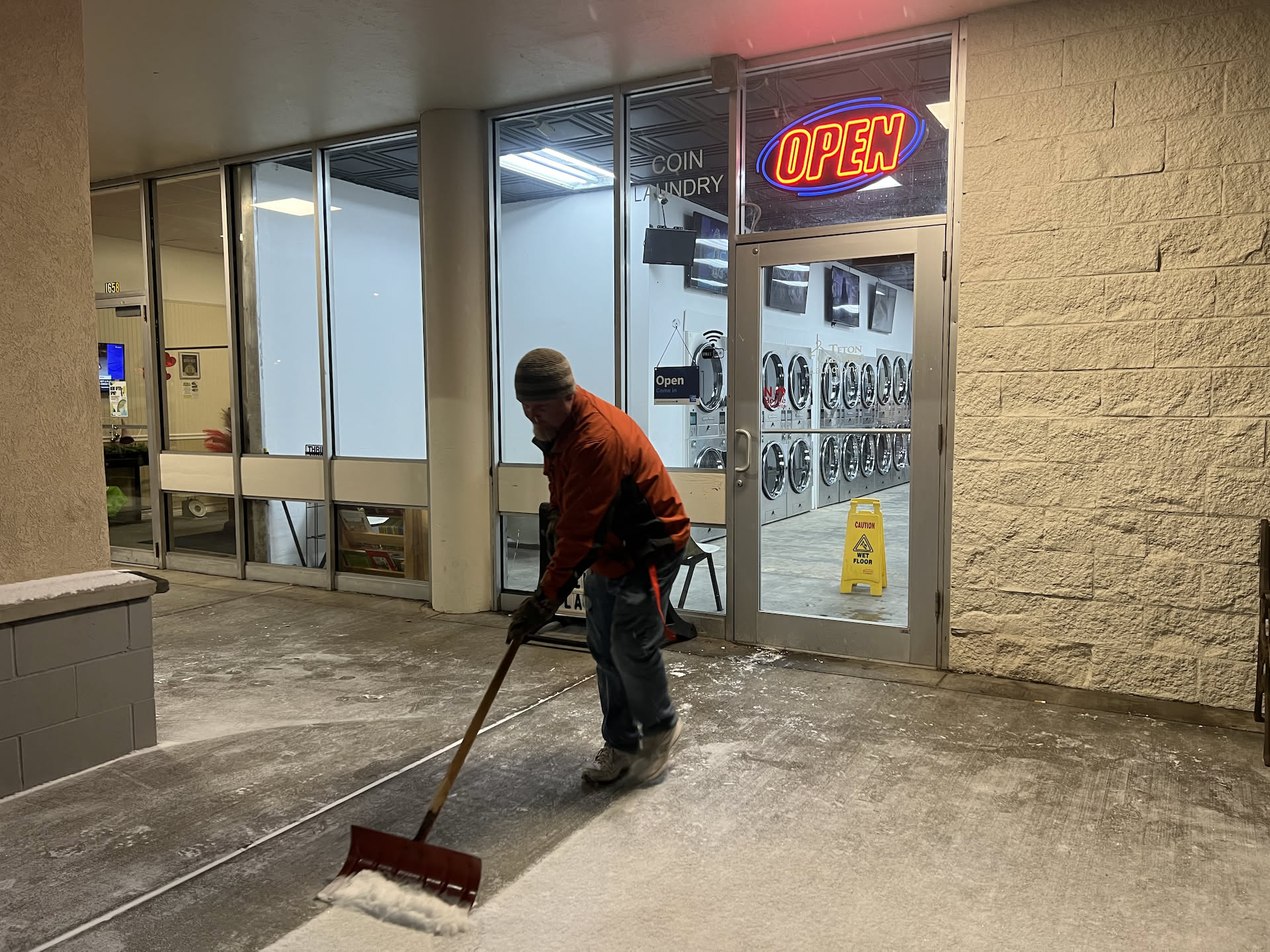 As time has gone on, the snow is finally accumulating, this is the 3rd time Nick is out shoveling the front of our business, and you can see it is covered walkway lol.