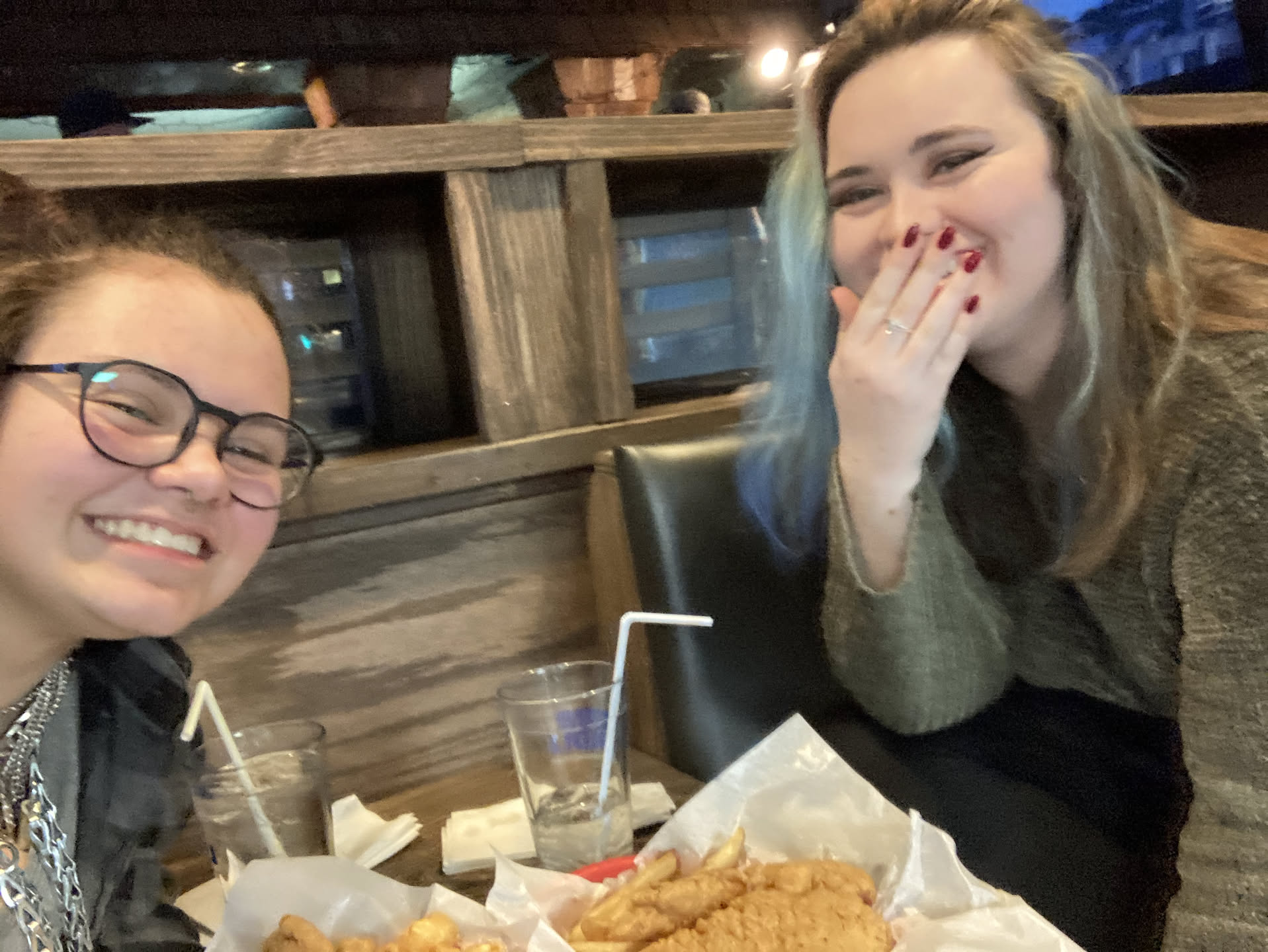 Airalynn went to Pockets with a friend and her family for dinner and to play some pool.