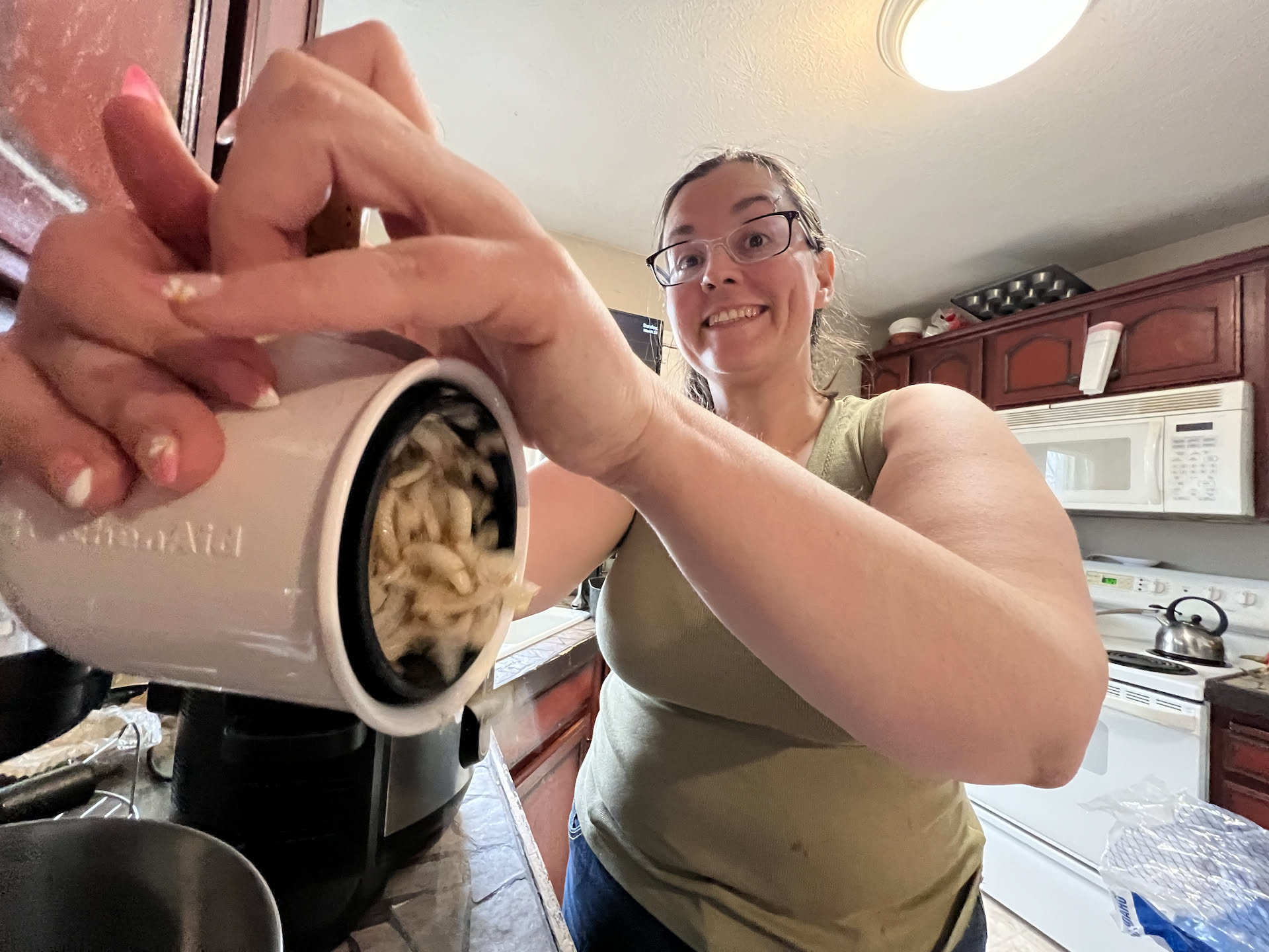 Deanna asked me to take a pic of her cooking, so I took it with a 0.5 zoom to make the picture funny.