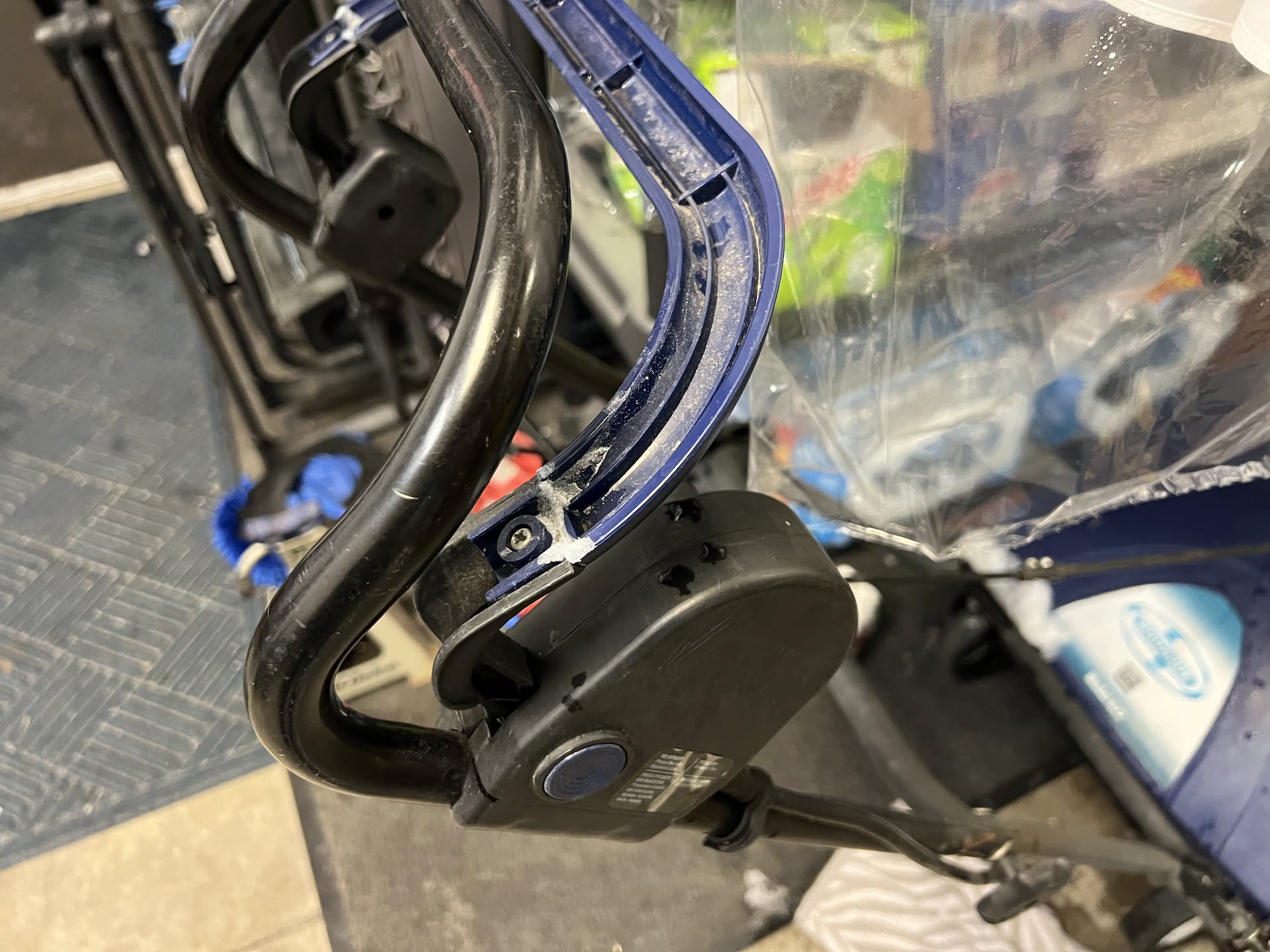 The blue trigger lever finally broke fully off today, so Nick farm fixed it.