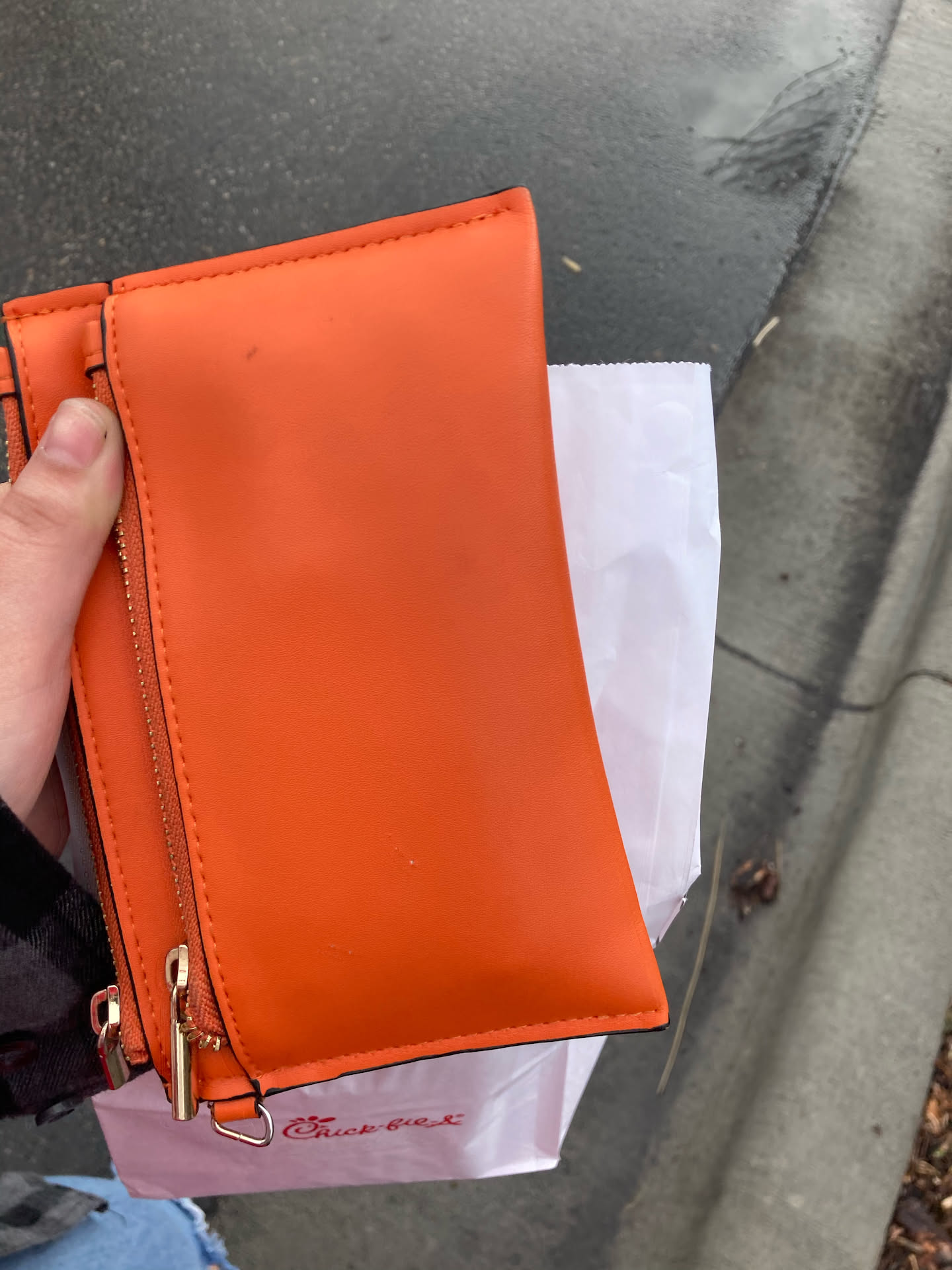 Airalynn had lost her wallet at the Go Karts yesterday… she got very lucky and got it back today.
