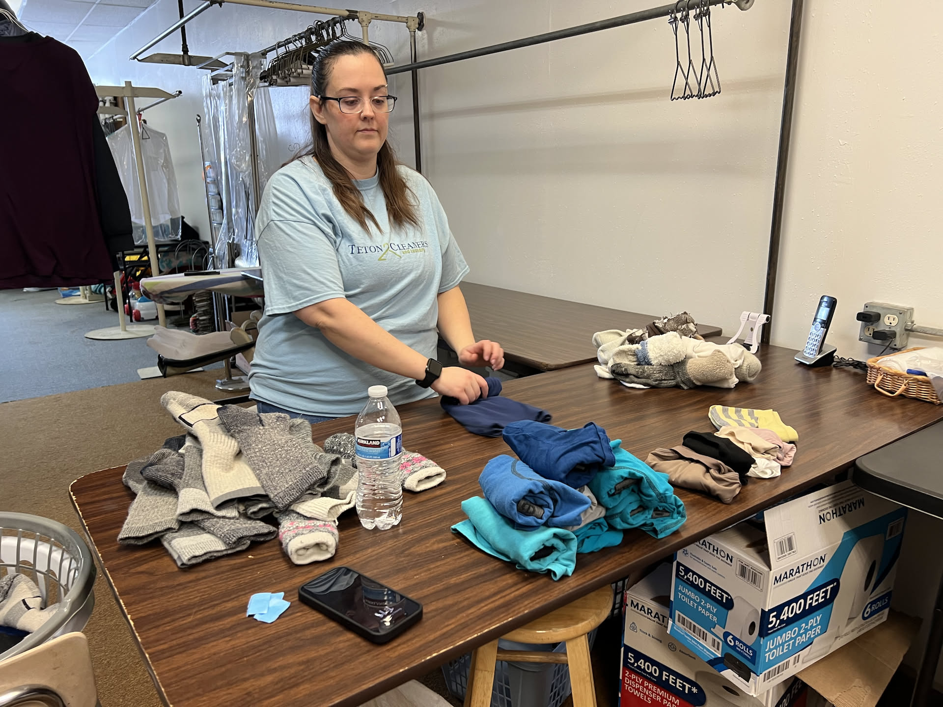While i was out doing snow things, Deanna took a call and set up a new subscription and took another wash and fold order.