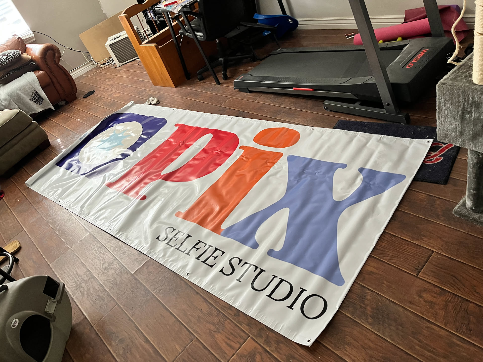 Our new banner for Pix arrived today – can’t wait to get it up… aiming for lunch time on Tuesday.