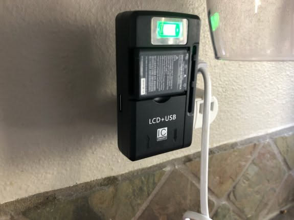 Came home today and saw my universal battery charger arrived… Now I can use actual cameras for this blog instead of my phone.