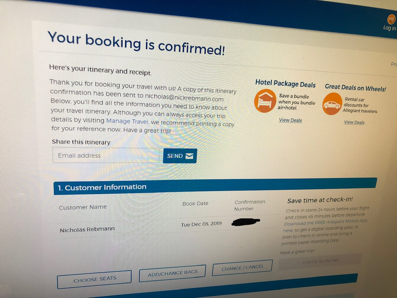 Booked my flight to Vegas next week last minute, to spend it there with Deanna during her conference.