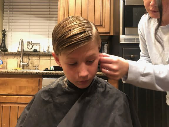 Deanna took the kids over to the Payne’s tonight for haircuts and de-furing.